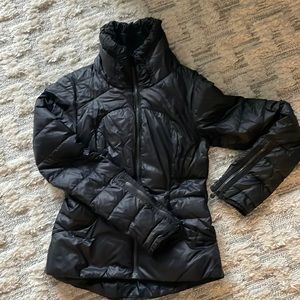 Lululemon Black puff